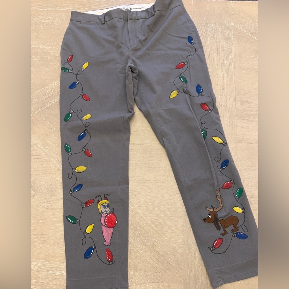 crown & ivy Cary Pants with painted Lights and Suess Grinch Cindy Lou & Max